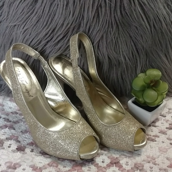 Lulu Townsend Shoes - Gold heels